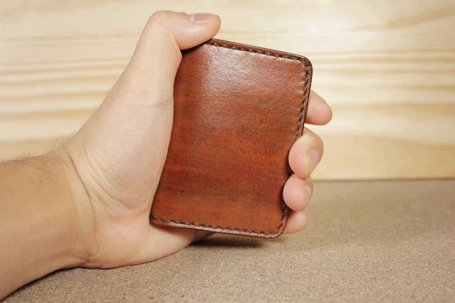 G & T | Pured Slim Fold Leather Wallet (Bourbon)